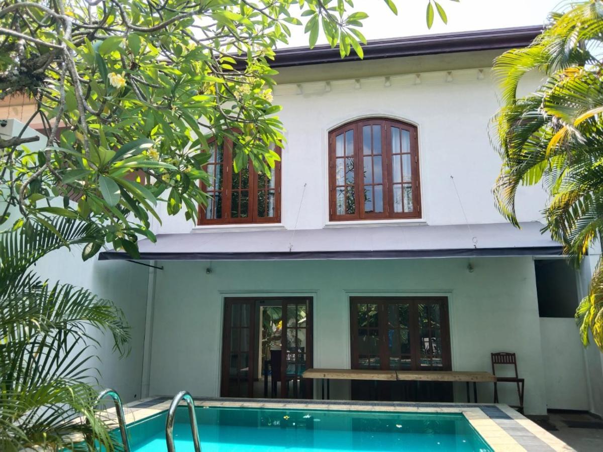Ellen'S Place Коломбо Екстериор снимка