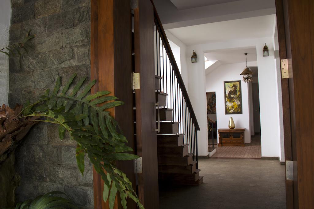 Ellen'S Place Коломбо Екстериор снимка